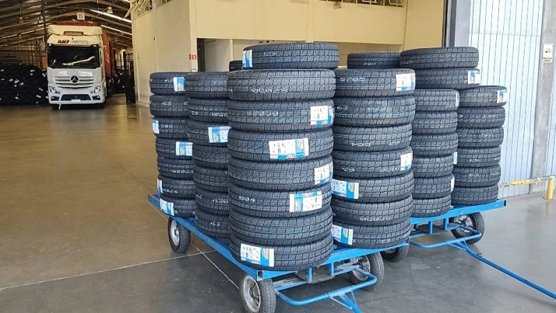 Transporte de cargas quer manter alíquota zero para pneu importado